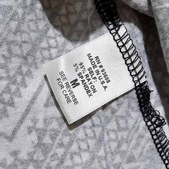 ✨️4/$20. NWT WILLOW & CLAY Sleeveless Aztec Print Open Back Blouse, M - Picture 7 of 11